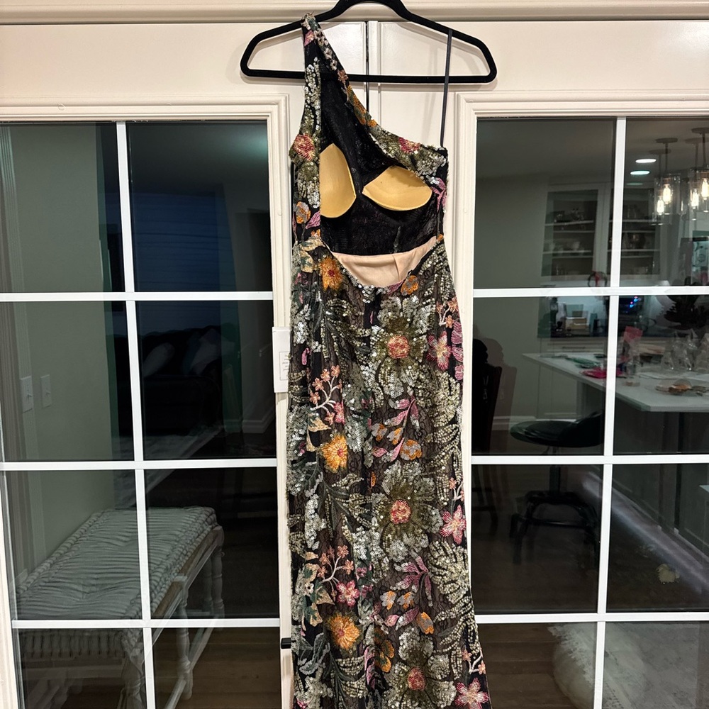 Mac Duggal One-Shoulder Floral Sequin Gown in Black, Gold, Pink - Picture 4 of 5